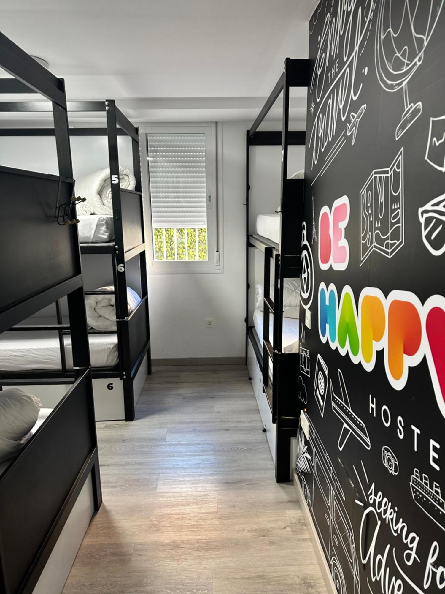 Be Happy Hostel ネルハ エクステリア 写真